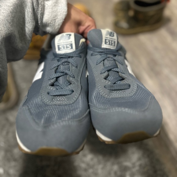 Blue New Balance - Picture 2 of 3